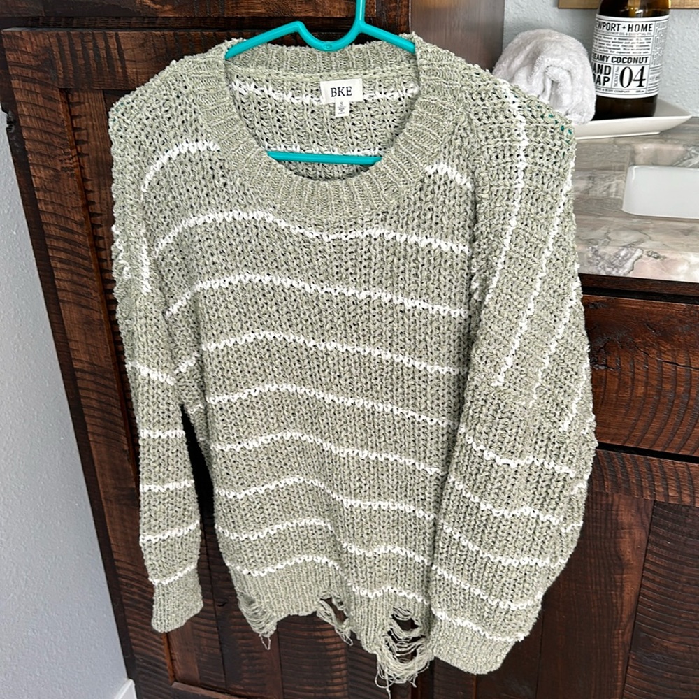 Pretty green slouchy sweater